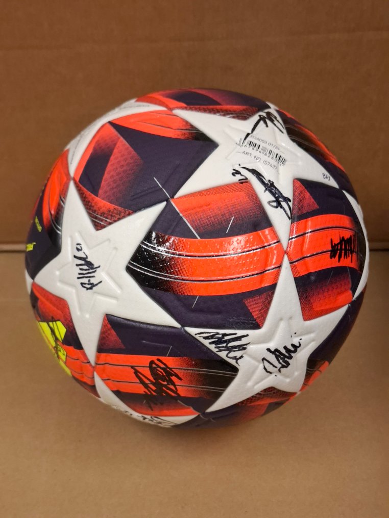 拜仁慕尼黑 - UEFA 女子冠军联赛 - 2024 - 足球 #3.2