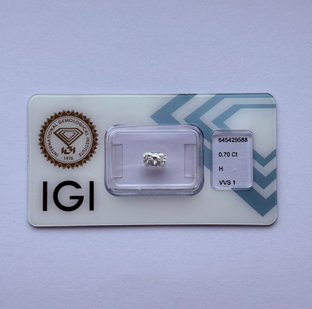 1 pcs Gyémánt  (Természetes)  - 0.70 ct - Radiant - H - VVS1 - Nemzetközi Gemmológiai Intézet (IGI) #1.0