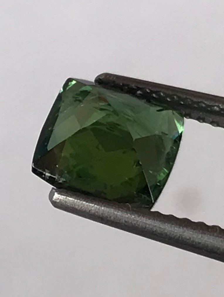 1 pcs  绿色 电气石  - 2.44 ct - 国际宝石研究院（IGI） #4.3