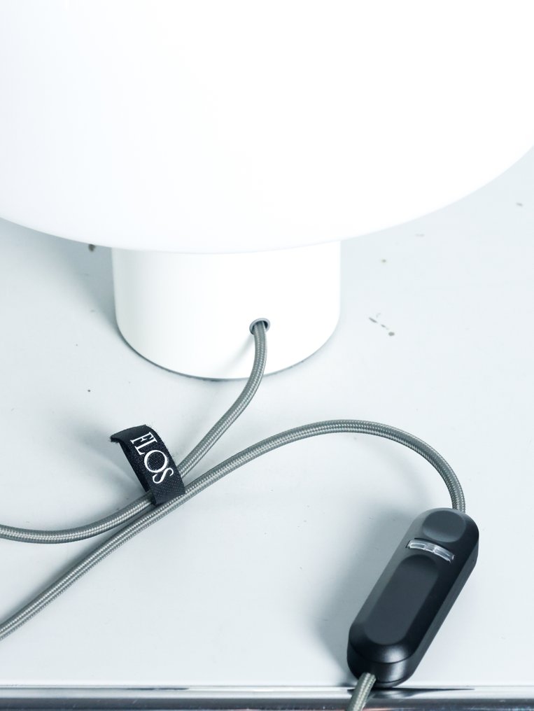 Flos - Edward Barber, Jay Osgerby - 檯燈 - Bellhop Glass T - 白色 - 欧泊玻璃 - 铝 #4.3