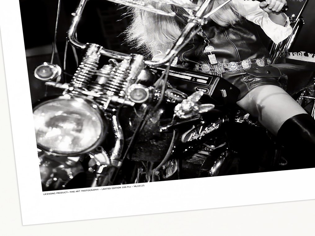 Brigitte Bardot - Song "With Harley Davidson" 1968 - XXL Fine Art Photography - 80x60 cm ! - Limited Edition Nr 05 of 100 - Serial 10125 - Collector - No Reserve #2.1