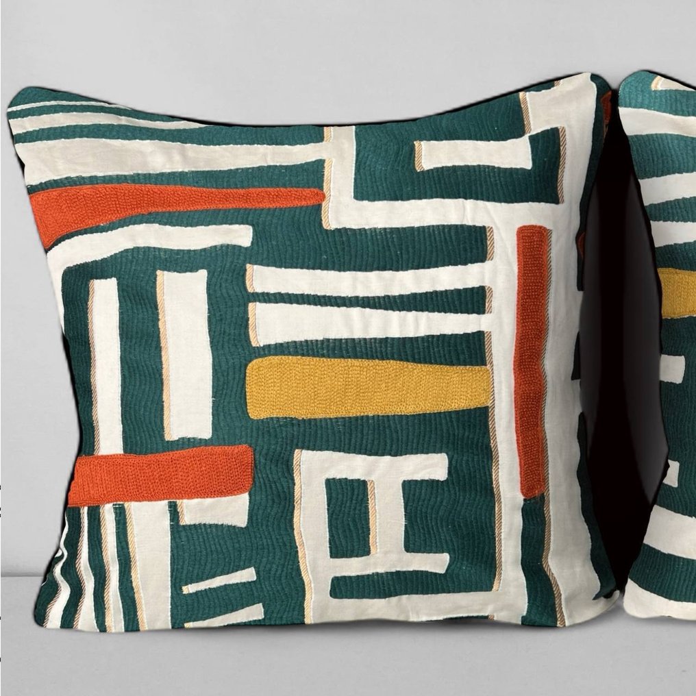 Osborne and Little - New Collection 2025 Nouveau ensemble de deux - Coussin #4.3