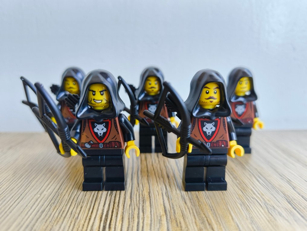 LEGO Minifigure - Castle Fantasy - Wolfpack Archers and Spearmen #1.0