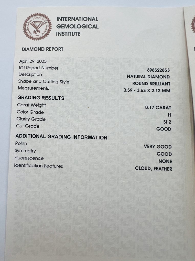 No reserve price - 2 pcs Diamond  (Natural)  - 0.33 ct - Round - H - SI2 - International Gemological Institute (IGI) - *Matching Pair* #2.1