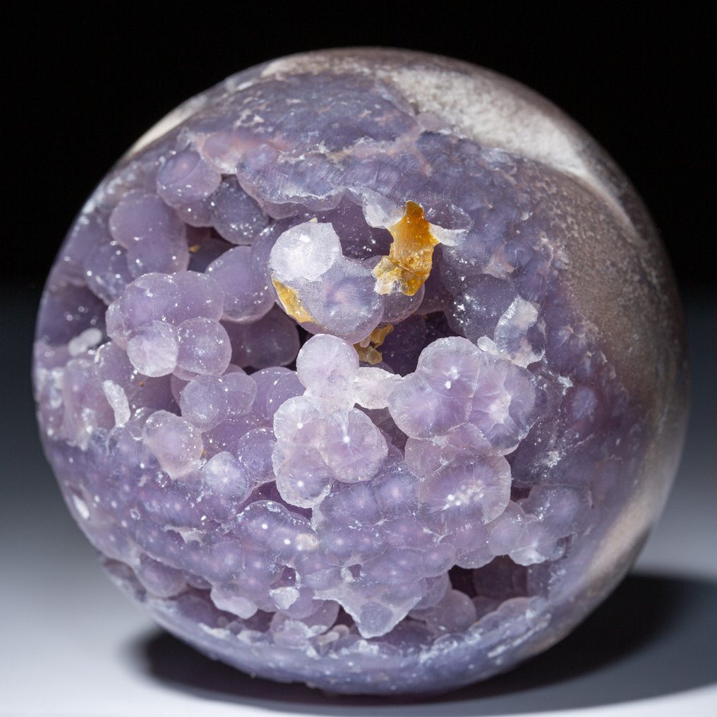 Grape Agate - Botryoidal kule fra Indonesia - liten kule av lilla kvarts med en botryoidal - Høyde: 75 mm - Bredde: 75 mm- 499 g #3.2