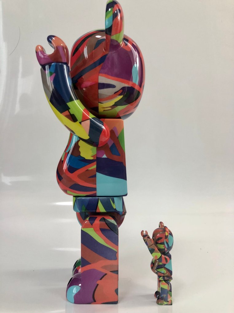 Kaws (1974) - Kaws Tension Be@rbrick 400% & 100% Bearbrick