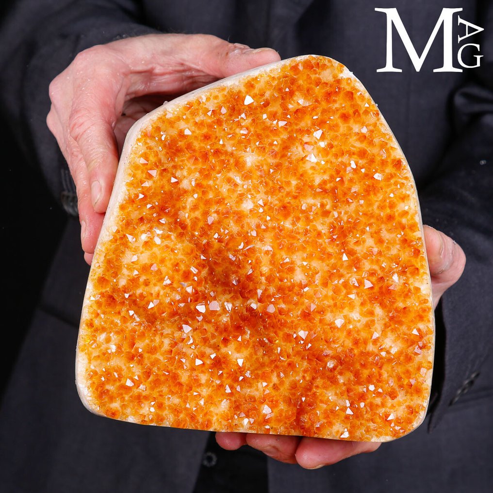 Top Quality Madeira Quartz Druzy - Deep Color - Altezza: 194 mm - Larghezza: 176 mm- 2909 g #1.0