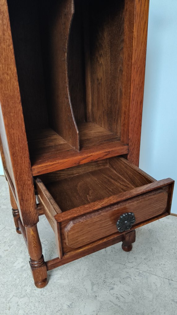 Side table - Oak - record cabinet #3.2