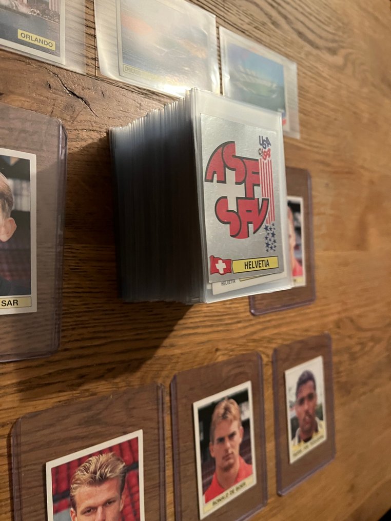 Panini World Cup USA 94 - Dutch Red Edition - All different - 140 loose stickers + Sealed Pack - Excellent (EX) #3.2