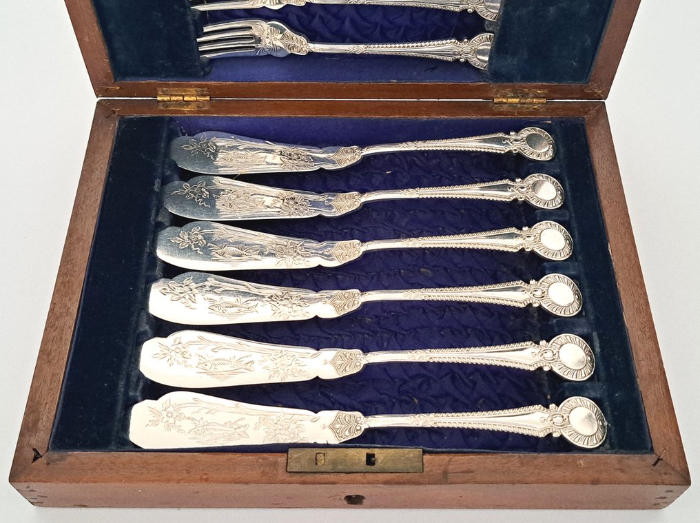 George Bowen of Sheffield - Visbestekset voor 6 personen (12) - in originele houten cassette, d. 1900 - Verzilverd #2.1