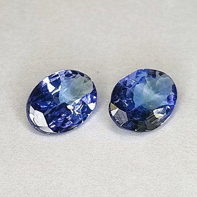 2 pcs  紫罗兰色, 蓝色 坦桑石  - 1.79 ct - 安特卫普宝石检测实验室（ALGT） #3.2