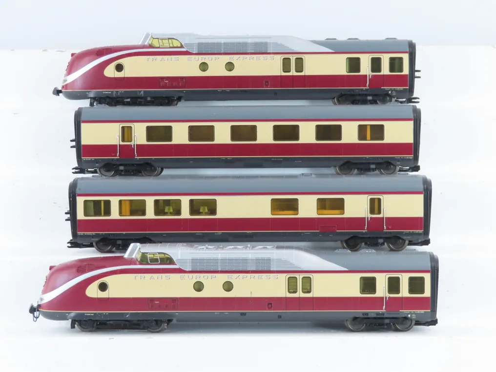 Märklin H0 - 37605 - Train unit (1) - VT 11.5 in TEE version Full sound - DB #2.1