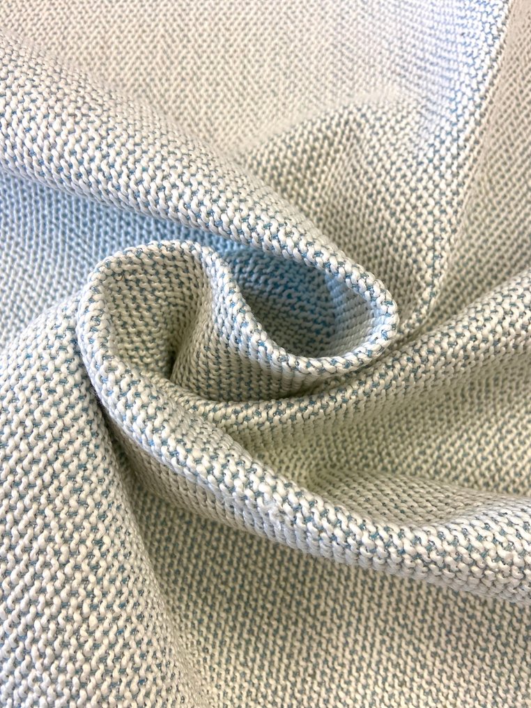 Hochwertiges, weiß-cremefarbenes, gewebtes Gewebe auf azurblauem Hintergrund, hergestellt in - Polsterstoff - 500 cm - 140 cm #1.0