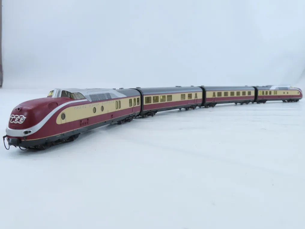 Märklin H0 - 37605 - Train unit (1) - VT 11.5 in TEE version Full sound - DB #1.0