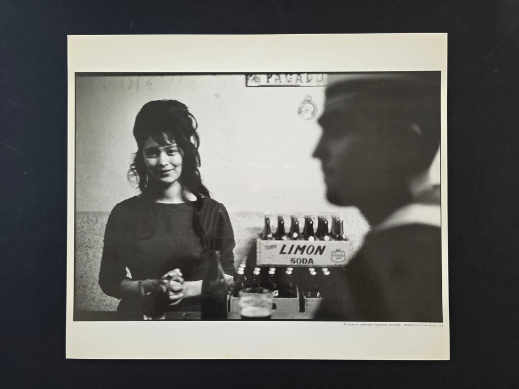 Sergio Larrain (1931-2012) - Café de marins à Valpareso, Chili, 1963 #1.0