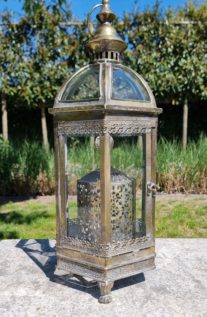 Φανάρι - Γυαλί, Μέταλλο #4.3