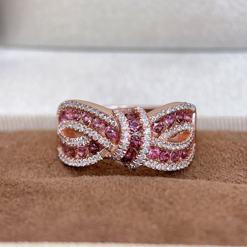 ***NO RESERVE*** Feminine Grace – Red Tourmaline Ring in Rose Gold Plated 925 Silver 1.7 ct. stones - round cut - adjustable size - gold plated- 6,7 g - (1) #4.3