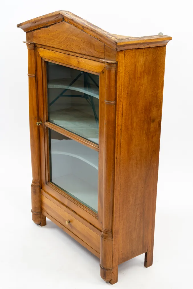 Display case - Walnut #3.2