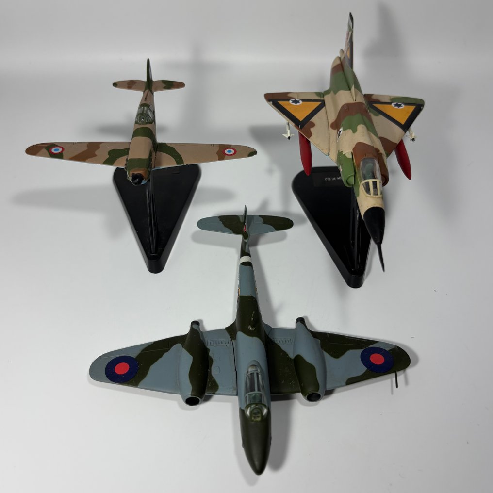 1:100 - Modelfly  (3) - Dewoitine D.520, Mirage III CJ, Gloster Meteor F.1 #3.2
