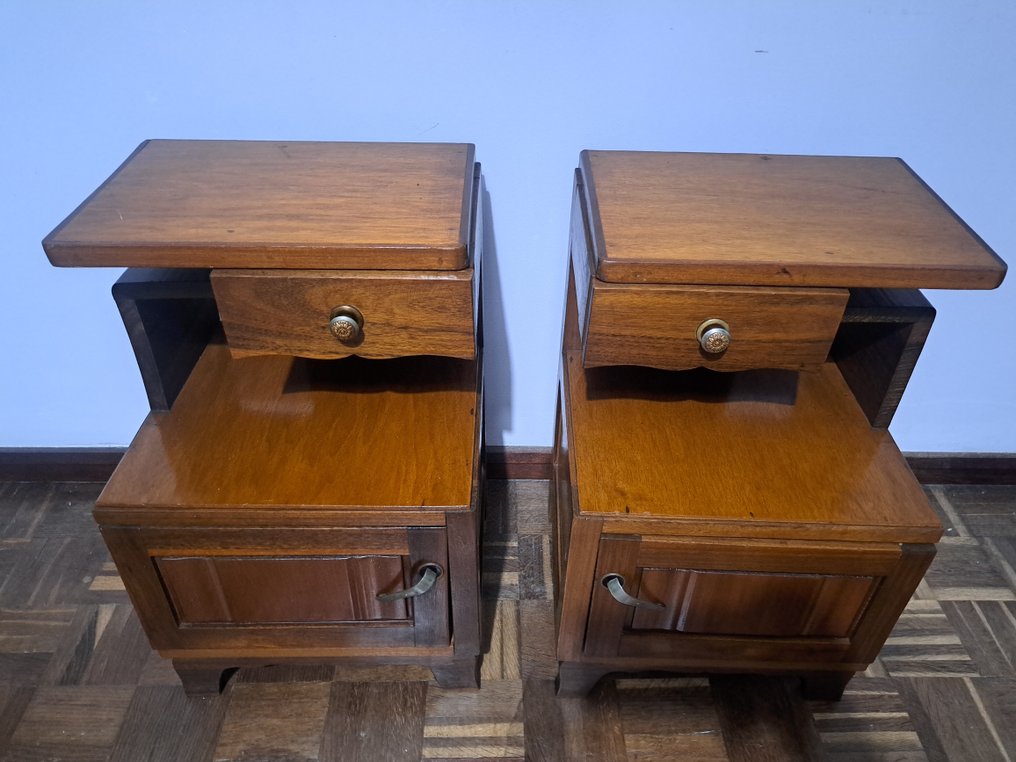 床头柜 (2) - 木 #2.1