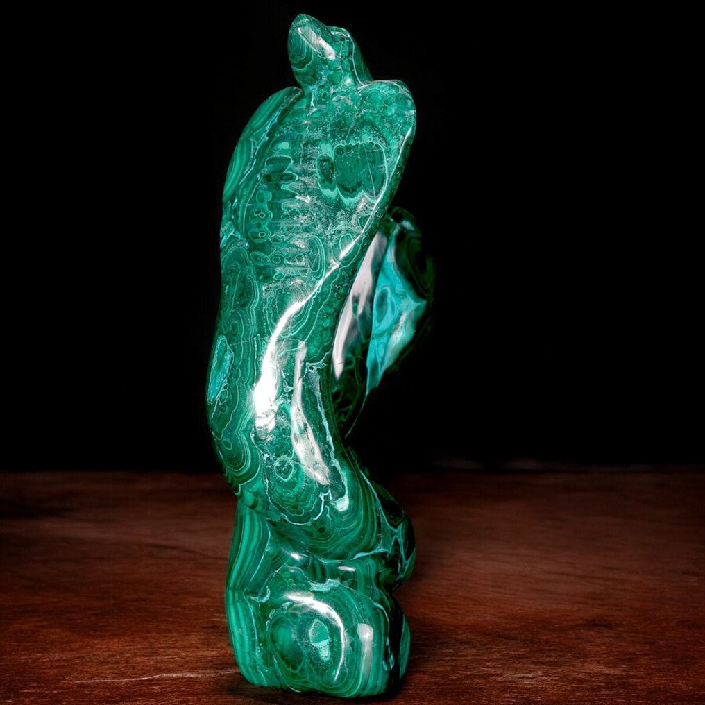 Extremely refined malachite sculpture - intertwined pythons - truly unique specimen - Height: 213 mm - Width: 95 mm- 1592 g #4.3