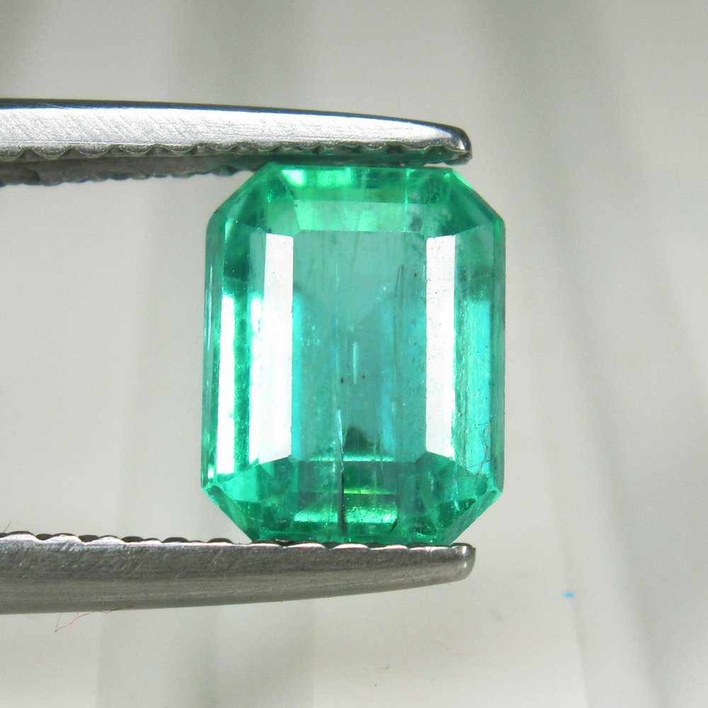 1 pcs  Verde Smeraldo  - 2.15 ct - International Colored Gemstone Association (ICA GemLab) - Minore! #3.2