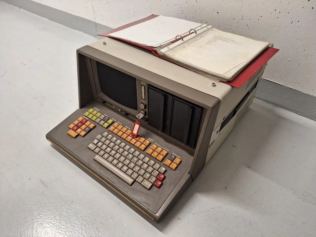 Digital (DEC) VT100 - Computer #4.3