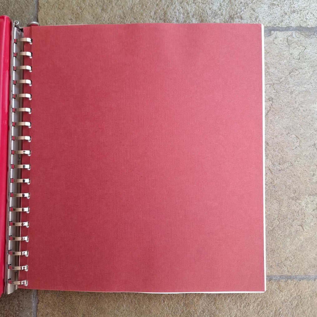 Ireland 1960/1988 - Collection of postage stamps and blocks (except for one value) completely in Lindner Vordruck Band. #2.1