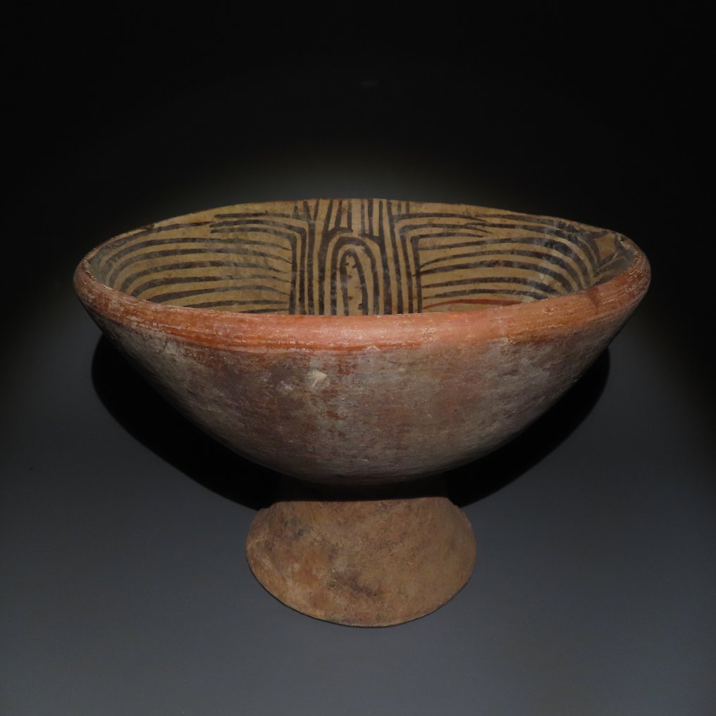 Cocle/Macaracas Terrakotta Skål. ca. 600 - 900 e.Kr. Høyde 18,3 cm. Spansk importlisens. #3.2