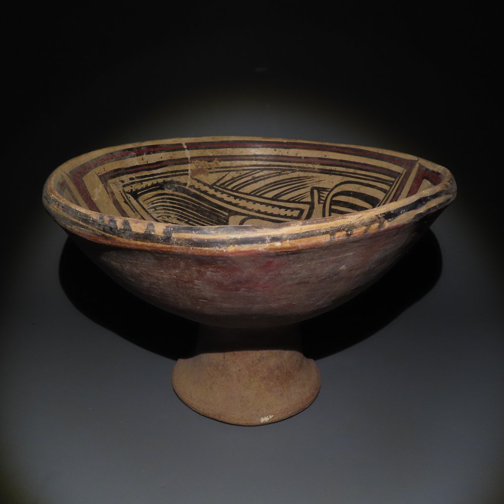Cocle/Macaracas Terrakotta Skål. ca 600 - 900 e.Kr. 18 cm höjd. Spansk importlicens. #2.1