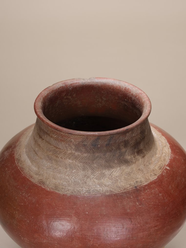 尼安贾水/啤酒罐 — 莫桑比克 — 粘土 — 直径 32 厘米 — 来自 Kim Sacks - 莫桑比克 #4.3