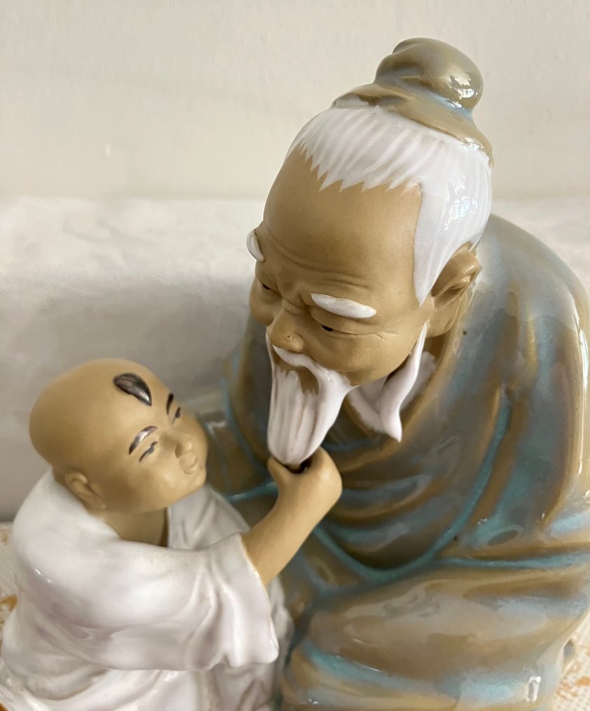 Figurine - Set of 7 clay Chinese Figurines Depicting Asian Elderly and Children Scenes (7) - Clay #1.0