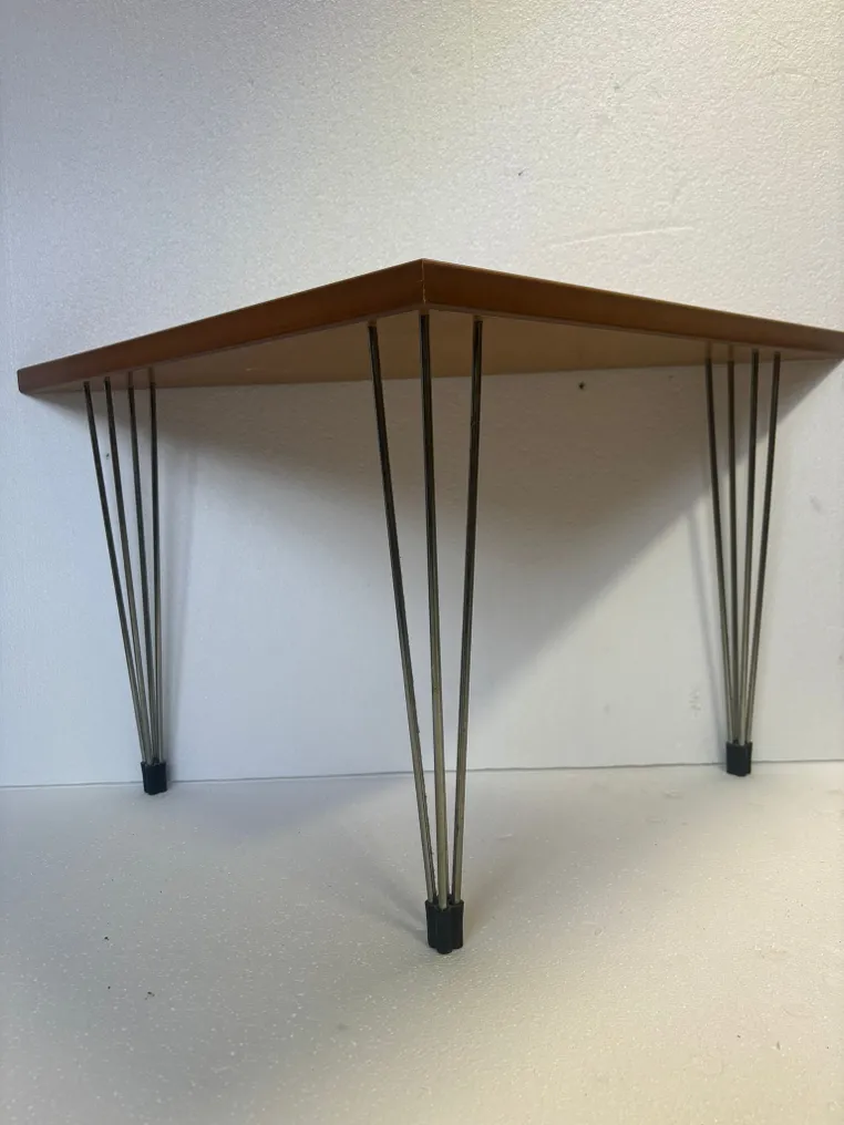 Table - Wood - Set of Triangular Side Tables #2.1