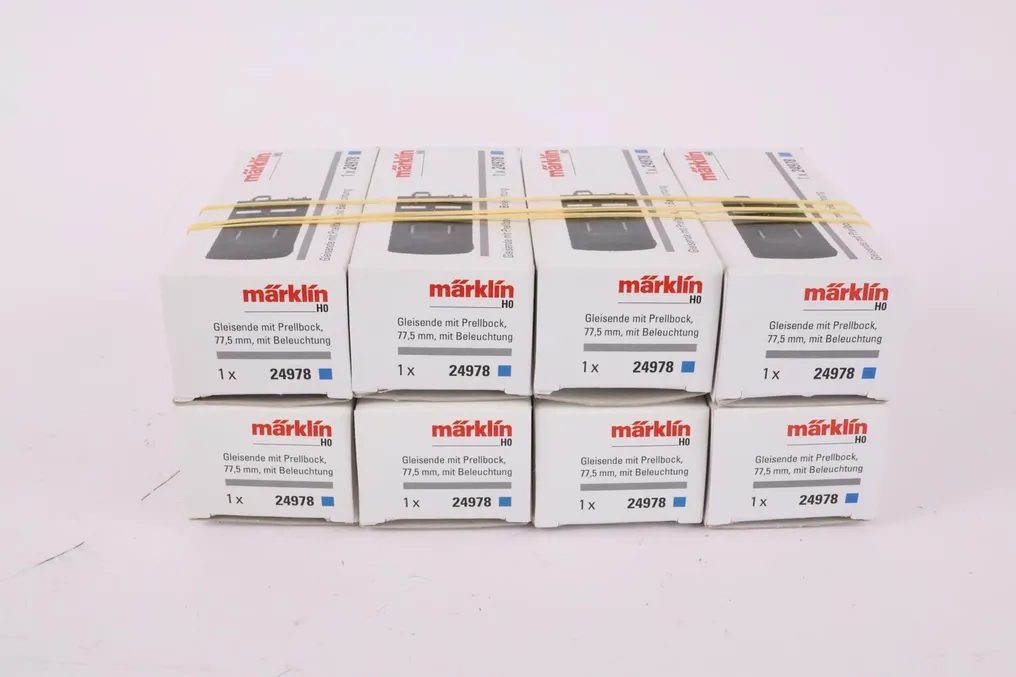 Märklin H0 - 24978 - Model train tracks (8) - Eight C-Rail buffer blocks with light #2.1