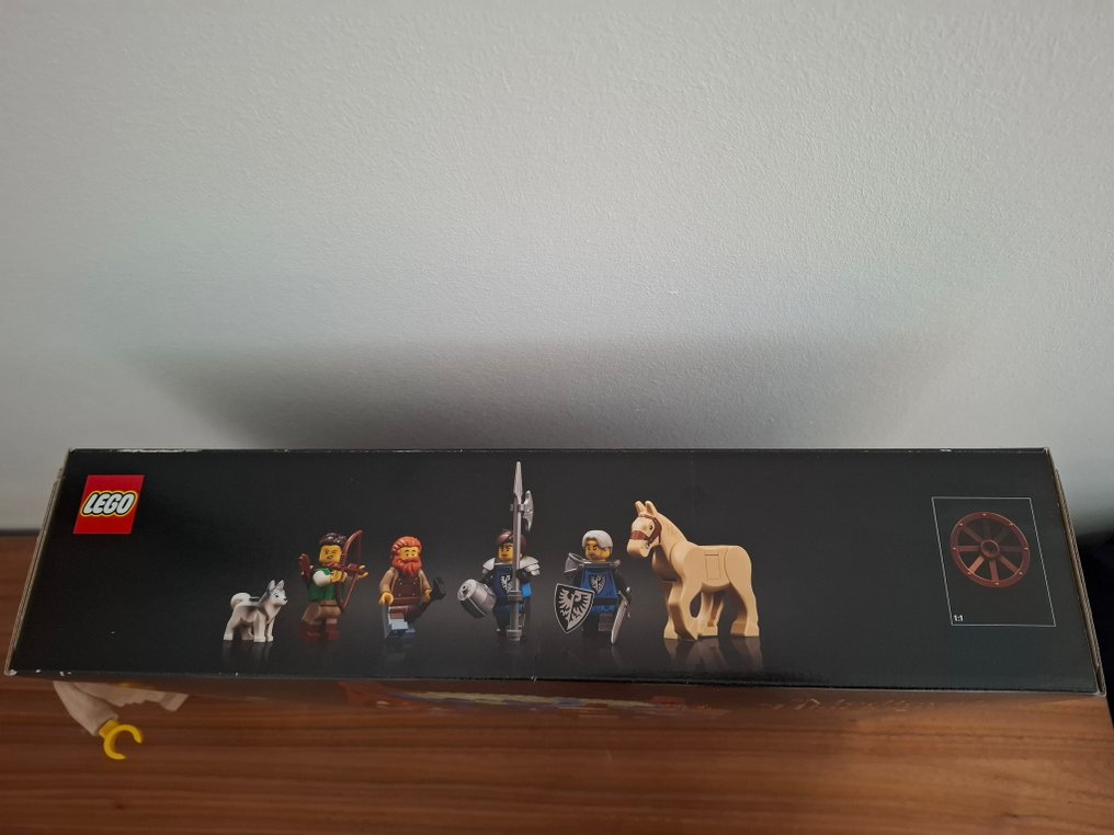 Lego Set - 21325 - Ideas (CUUSOO) - Medieval Blacksmith #2.1