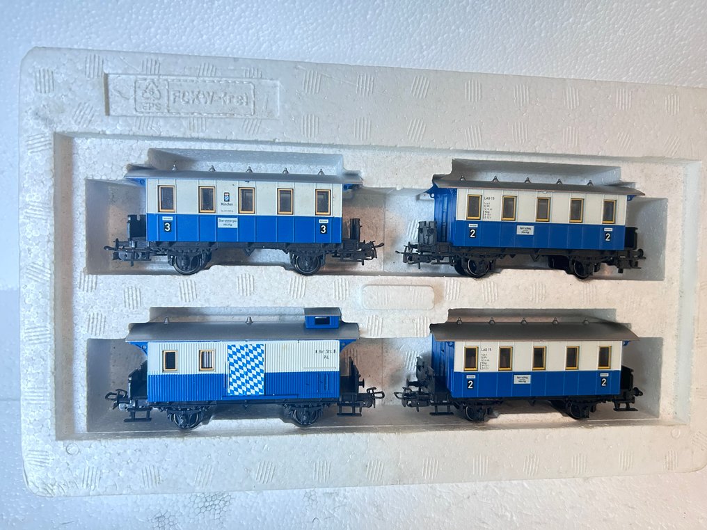 Märklin H0 - 40351 - Modeltog passagervogn sæt (1) - Bayersk passagertog - K.Bay.Sts.B #1.0