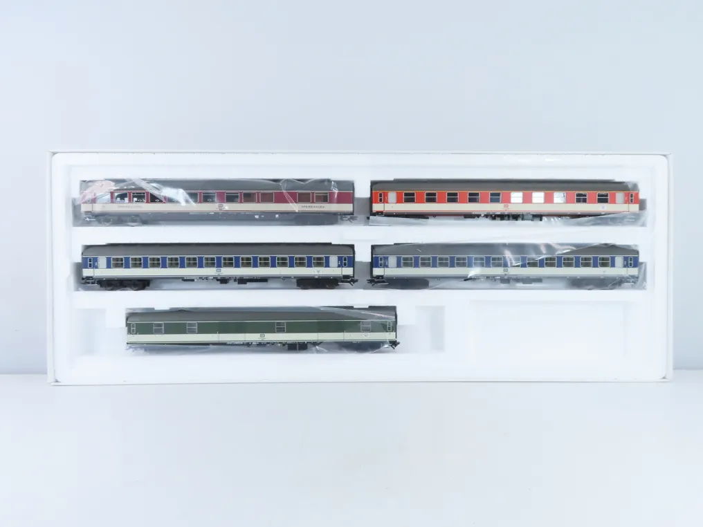 Märklin H0 - 43917 - Σετ επιβατικού τρένου μοντελισμού (1) - 5-θέσιμη σετ ταχυμεταφορών επιβατικών τρένων Εποχής IV - DB #4.3