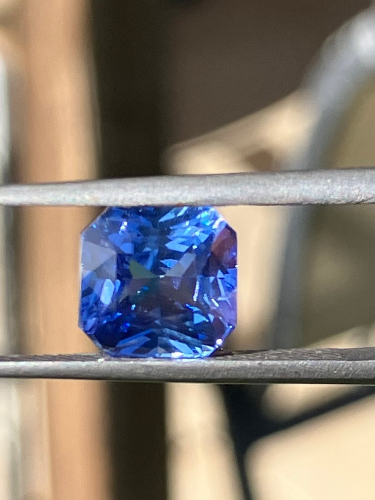 1 pcs  蓝色 蓝宝石  - 3.06 ct - 美国宝石研究院（GIA） #4.3