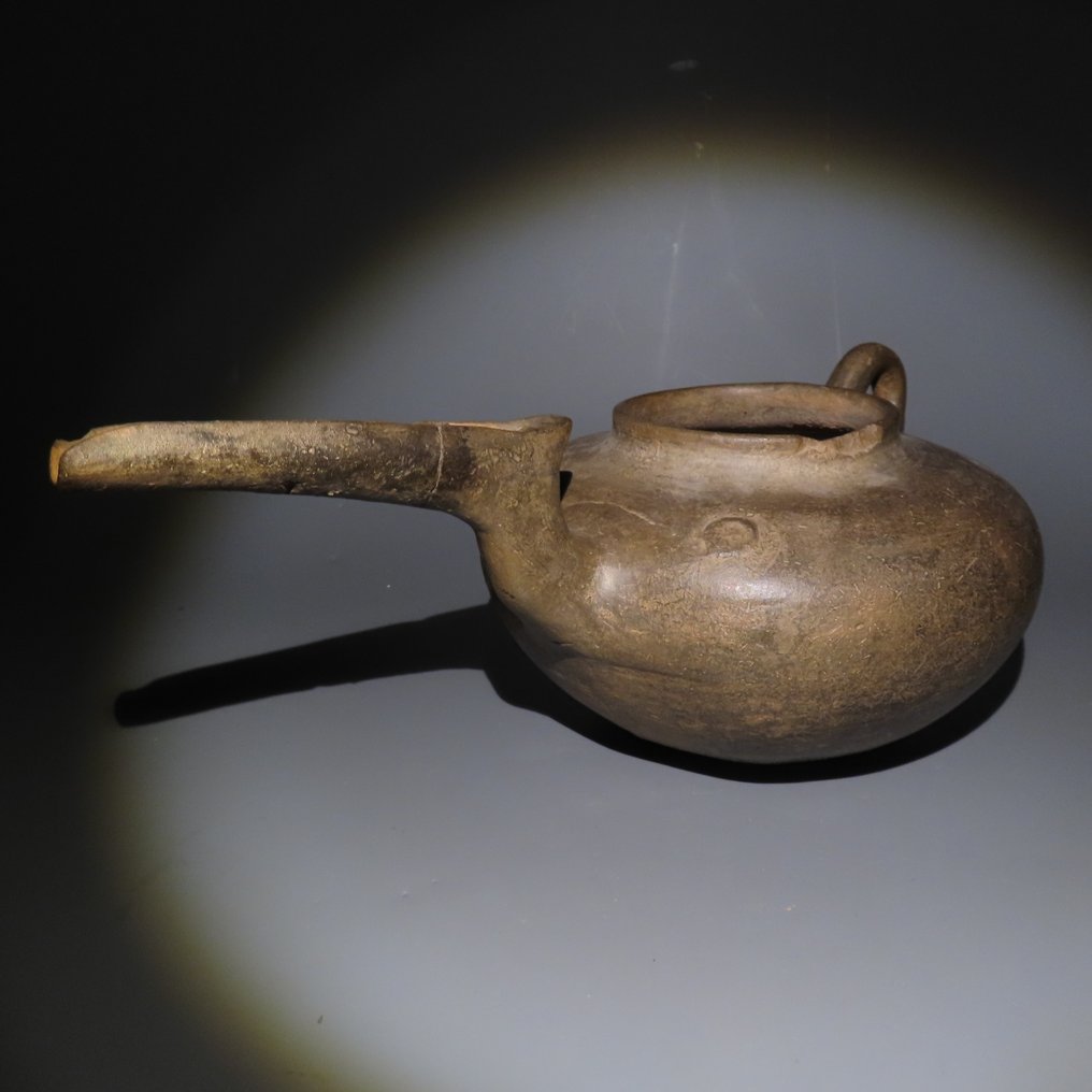 Oriente Médio, Amlash Cerâmica Vaso. Século 2º-1º a.C. 31,5 cm de comprimento. #3.2