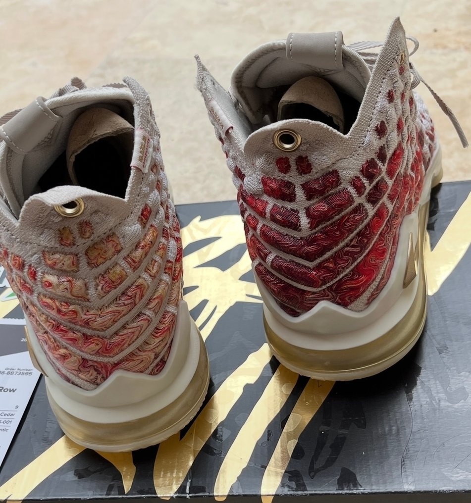 Nike - Lebron 17 Harlem Fashion Row - Αθλητικά παπούτσια με ψηλό αστράγαλο - Mέγεθος: EU 42.5 #4.3