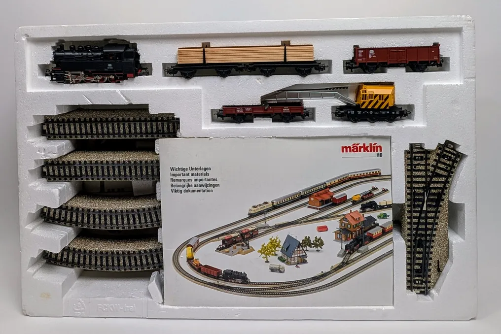 Märklin H0 - 2963 - Train set (1) - Märklin Delta model railway complete set with tracks, locomotive, wagons, transformer, and - DB #1.3