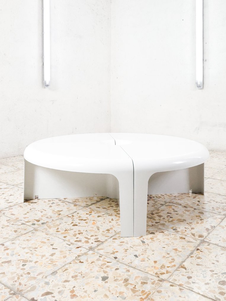 B-Line - Rodolfo Bonetto - Table basse - Blanc noix de coco - ABS - Neuf de propre #1.0