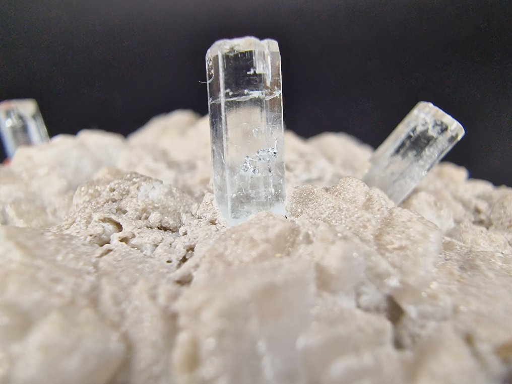 Aquamarine With quarz, albite - Height: 60 mm - Width: 70 mm- 256 g - (1) #1.0