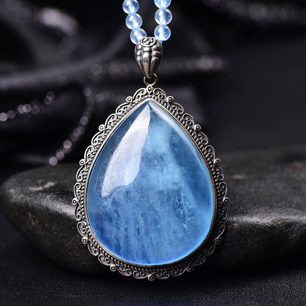 Πιστοποιημένο από ALGT – Μεγάλο και αποκλειστικό μενταγιόν με αβαμαντίτη. Εξαιρετική ζωντανή απόχρωση και σπάνιο μέγεθος.- 40.29 g #1.0