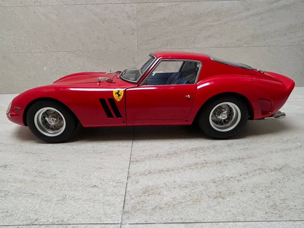 Centauria 1:8 - Modellino di auto - Ferrari - 250 GTO #4.3