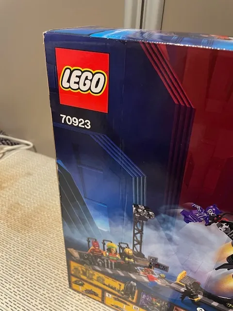 LEGO Set - 70923 - Super Heroes - The Bat-Space Shuttle #4.3