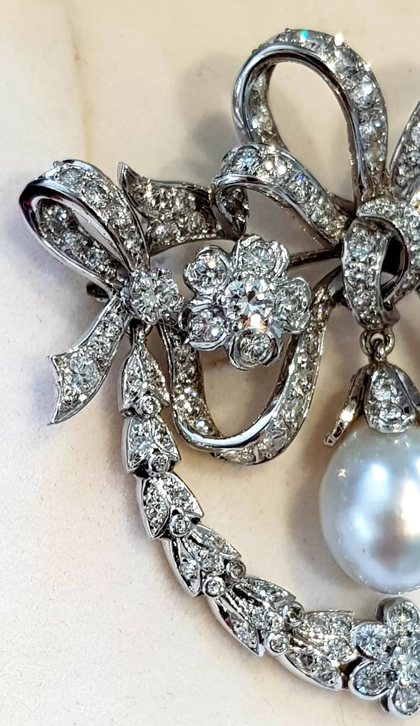 胸針 - 18 克拉 白金 -  10.00ct. tw. 鉆石 (天然)  - 珍珠 - SUBLIME BROCHE #2.1