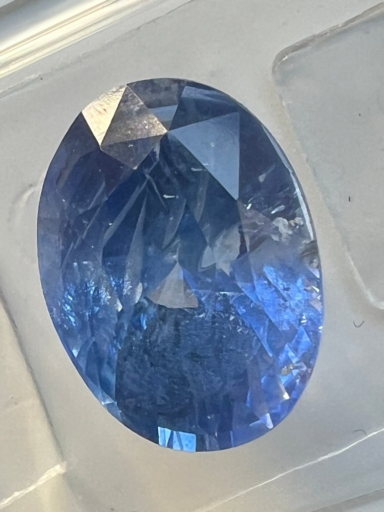Albastru Safir  - 5.40 ct - ALGT (Laboratorul pentru testarea pietrelor prețioase din Anvers) - Albastru intens #4.3