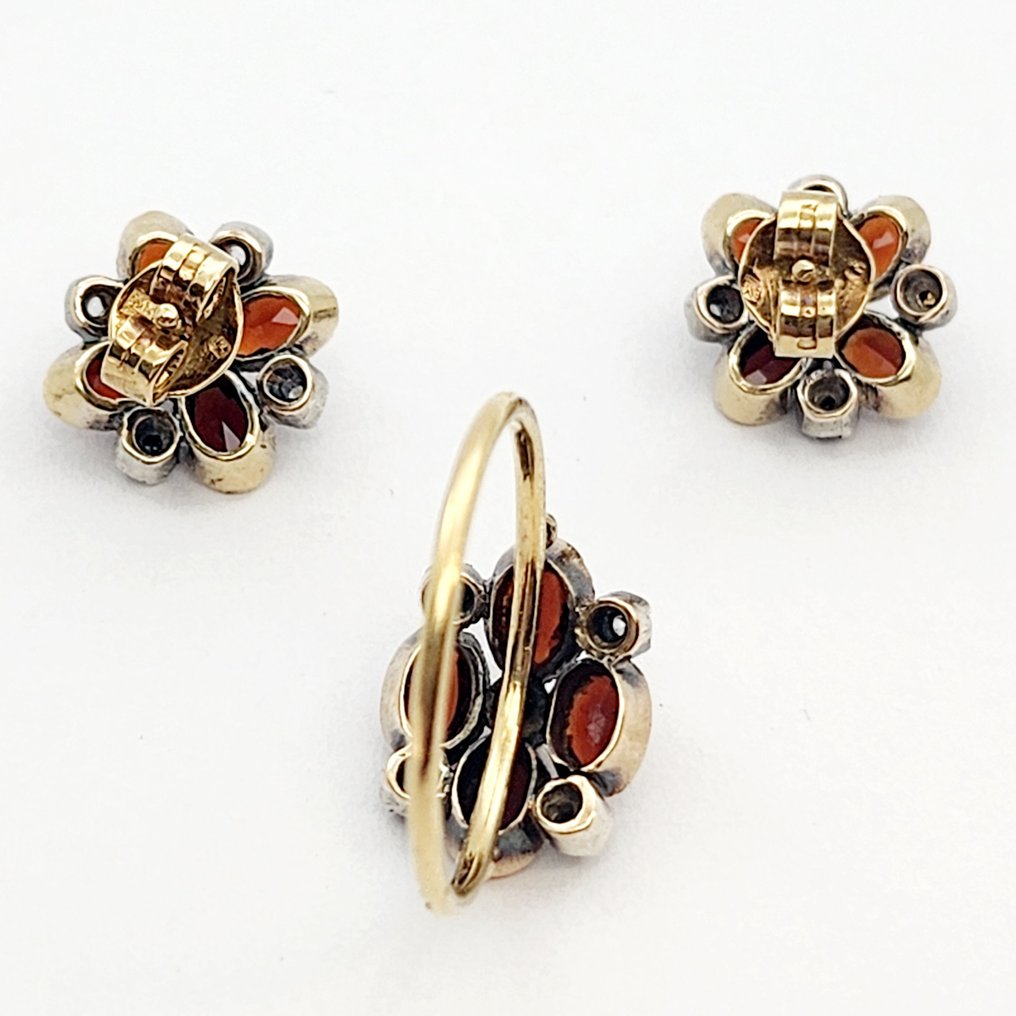 Ensemble de bijoux 2 pièces - 18 carats Or jaune - 0.10ct. tw. Diamant (Naturelle) - Grenat #3.2