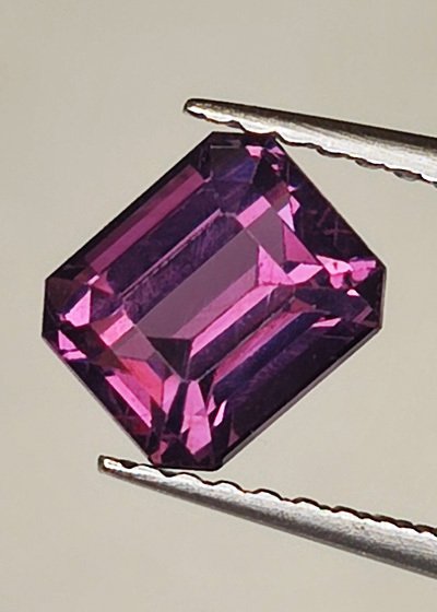 Lilla Spinel - 1.36 ct - Antwerp Laboratory for Gemstone Testing (ALGT) #1.0